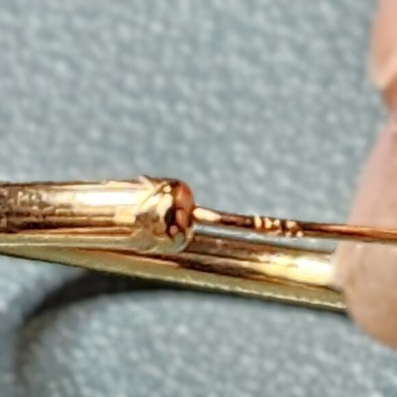 Vintage 18K Yellow Gold Large Diamond Cut Tube Capped Hoop Earrings - Picture 6 of 7